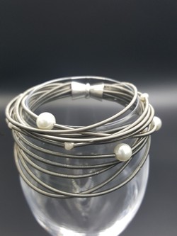 Slate Piano Wire Bracelet with Pearls